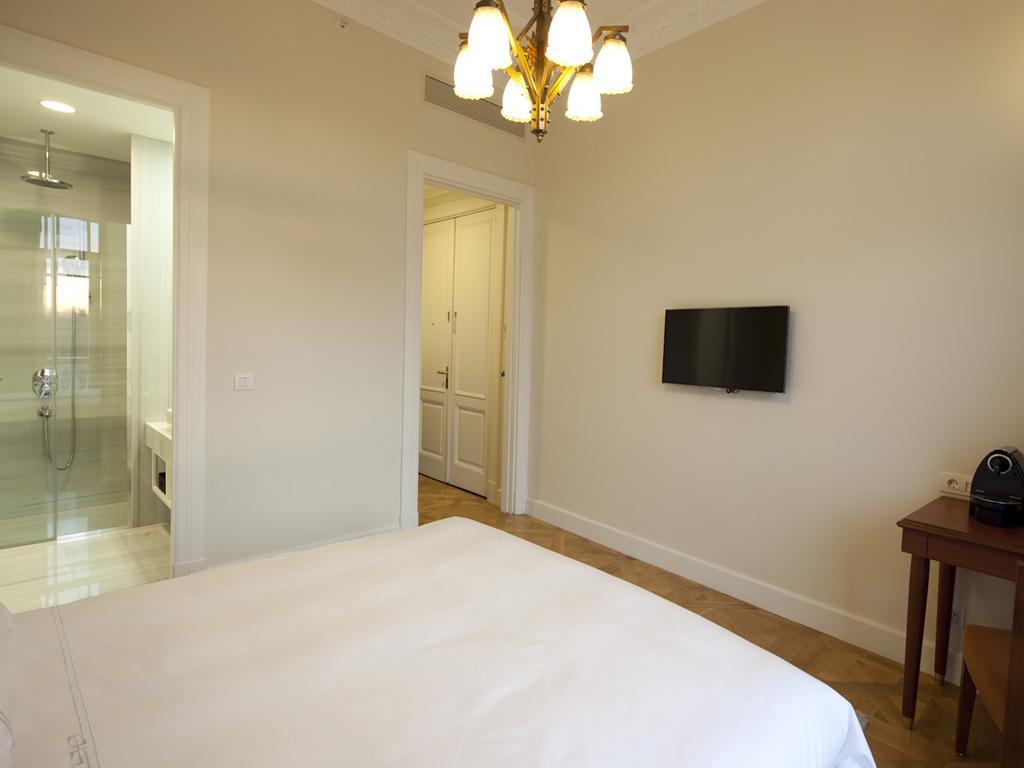 Armada Istanbul Pera Hotel Bilik gambar