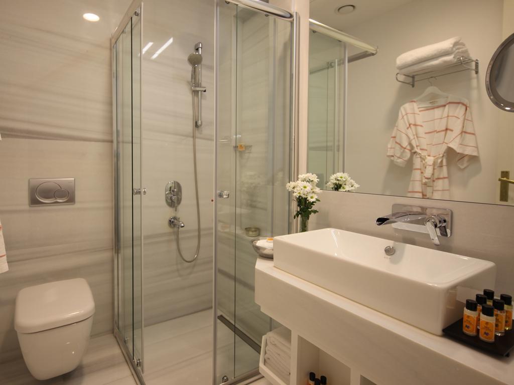 Armada Istanbul Pera Hotel Bilik gambar